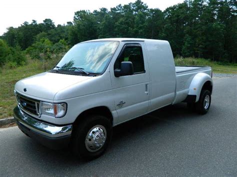 1999 Ford E-450 photo