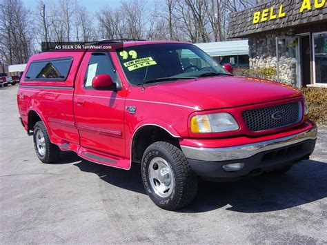 1999 Ford Pickup photo