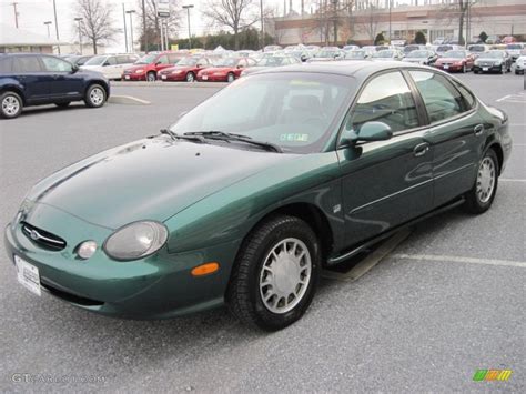 1999 Ford Tempo photo