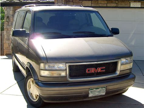 1999 Gmc Safari photo