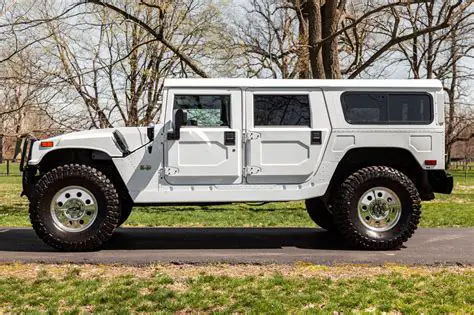 1999 Hummer H1 photo