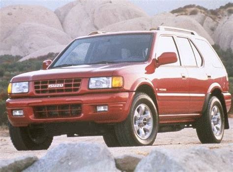 1999 Isuzu Rodeo photo