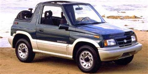 1999 Isuzu Sidekick photo