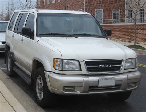 1999 Isuzu Trooper