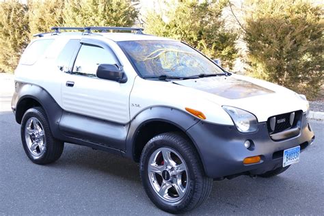 1999 Isuzu Vehicross photo