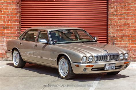 1999 Jaguar Vanden plas engine