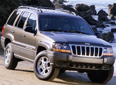 1999 Jeep Laredo photo