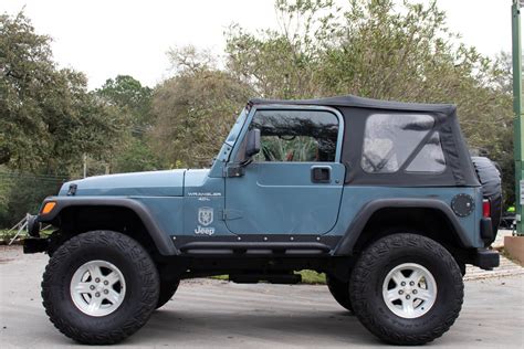 1999 Jeep Wrangler photo