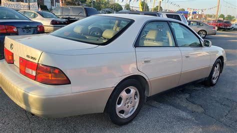 1999 Lexus Es300 photo