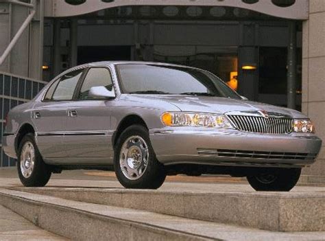 1999 Lincoln Mark photo