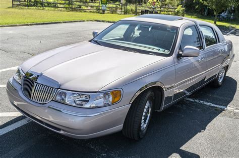 1999 Lincoln Town car