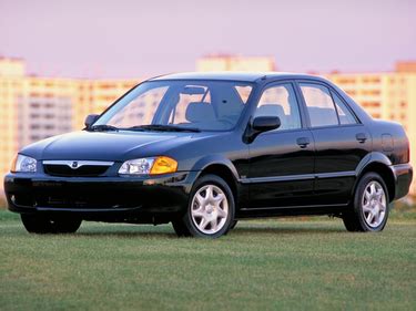 1999 Mazda Protege photo