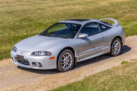 1999 Mitsubishi Eclipse photo