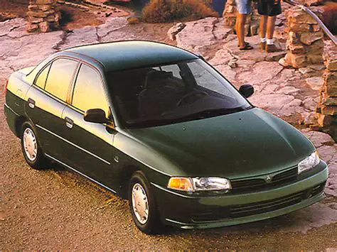 1999 Mitsubishi Mirage photo