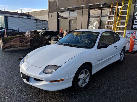 1999 Pontiac Sunfire photo