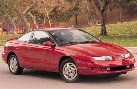 1999 Saturn Coupe photo