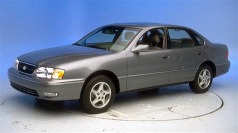 1999 Toyota Avalon photo