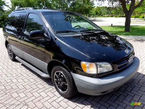 1999 Toyota Sienna