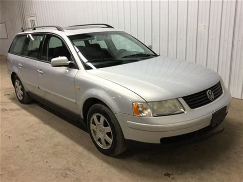 1999 Volkswagen Passat photo