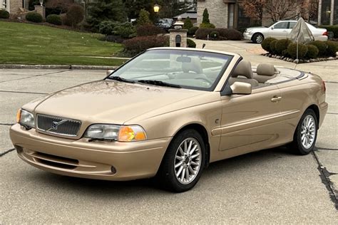 1999 Volvo C70 convertible photo