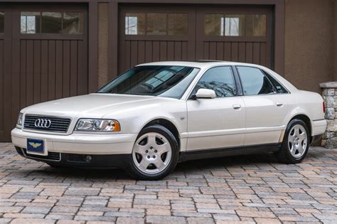 2000 Audi A8 photo