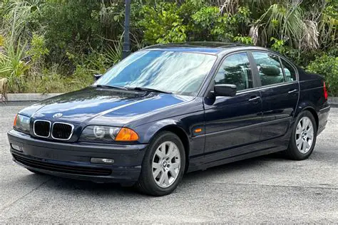 2000 Bmw 323i photo