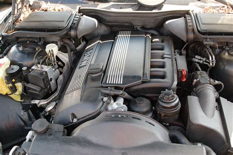 2000 Bmw 528ia engine