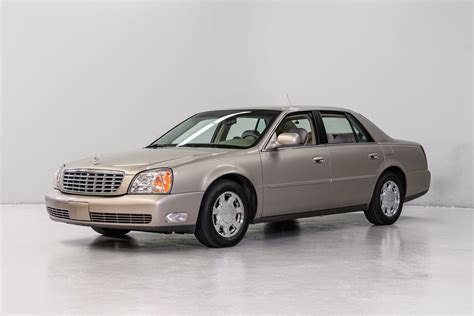 2000 Cadillac Deville photo