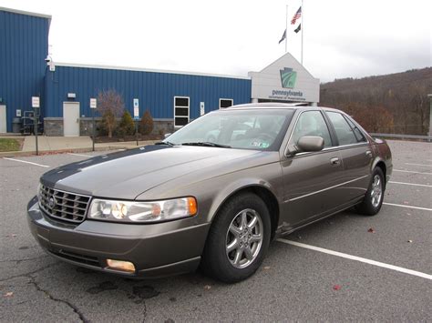 2000 Cadillac Seville photo