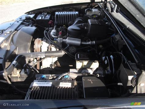 2000 Chevrolet Denali engine