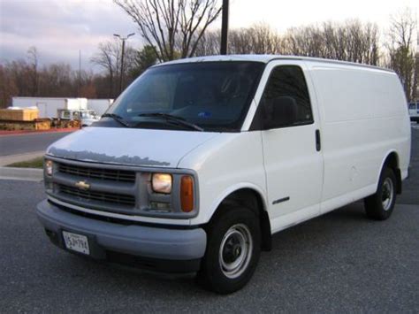 2000 Chevrolet G van engine