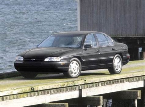 2000 Chevrolet Lumina photo