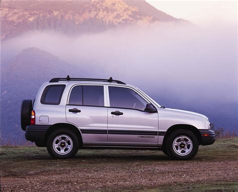 2000 Chevrolet Tracker photo