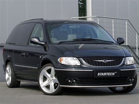 2000 Chrysler Grand voyager photo