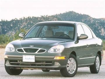 2000 Daewoo Nubira photo