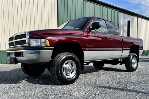 2000 Dodge Ram 2500 photo