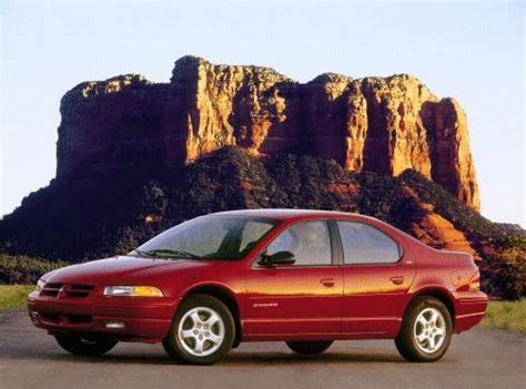 2000 Dodge Stratus photo