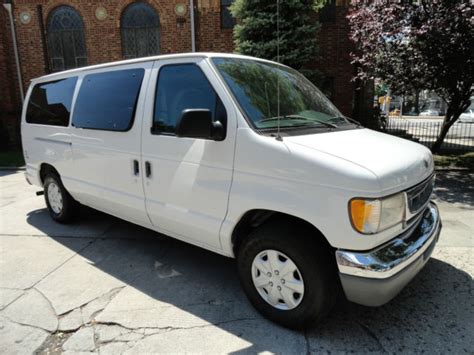 2000 Ford Club wagon engine