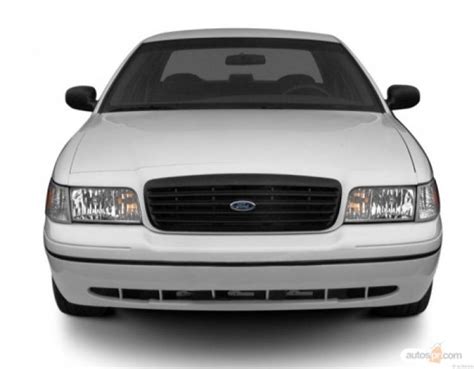 2000 Ford Crown victoria photo