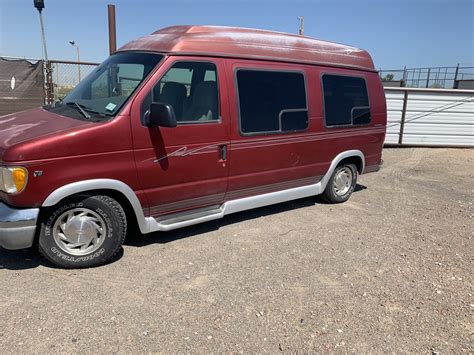 2000 Ford E-150