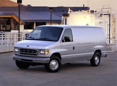 2000 Ford E-350 photo