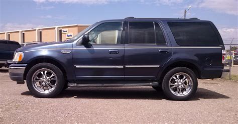 2000 Ford Expedition photo