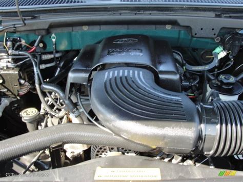 2000 Ford F-150 engine