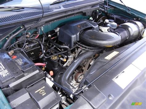 2000 Ford Lariat engine