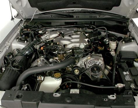 2000 Ford Mustang engine