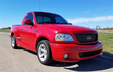 2000 Ford Pickup engine