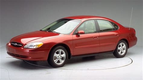 2000 Ford Taurus photo