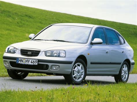 2000 Hyundai Elantra photo