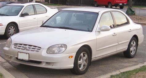 2000 Hyundai Sonata photo