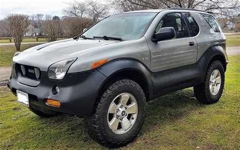 2000 Isuzu Vehicross photo